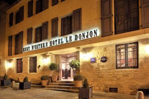 Best Western Plus Le Donjon – Cœur de La Cité Médiévale